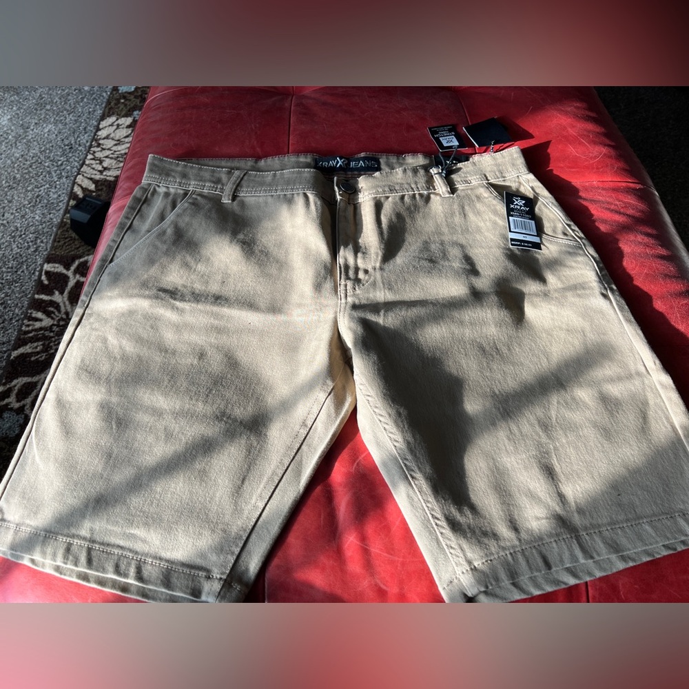 XRay Men's Tan Shorts size 40